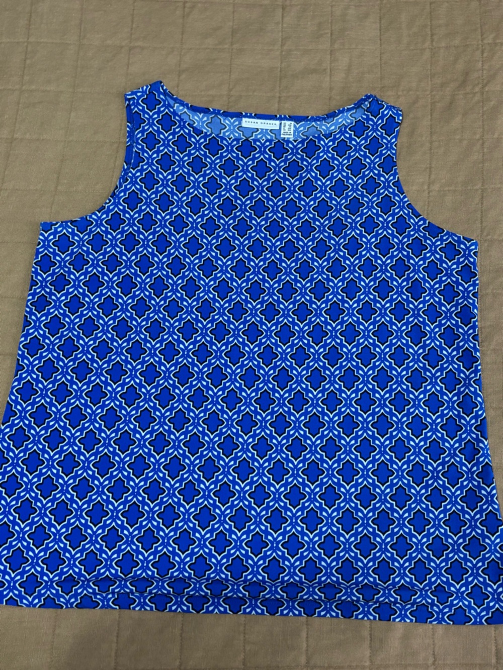 Susan Graver Blue and White Geometric Print Top